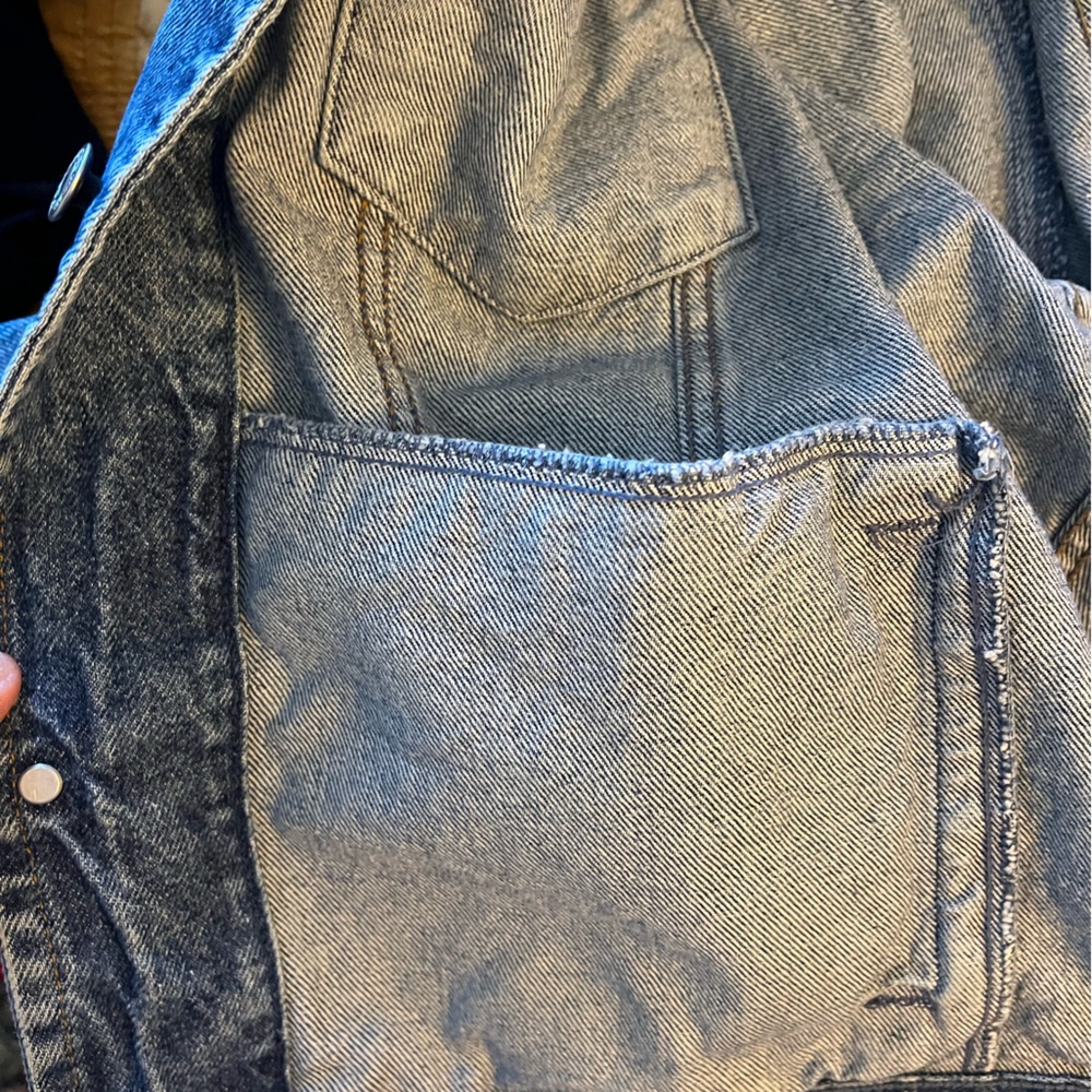 Vintage GAP Trucker Denim Jacket - Picture 2 of 5